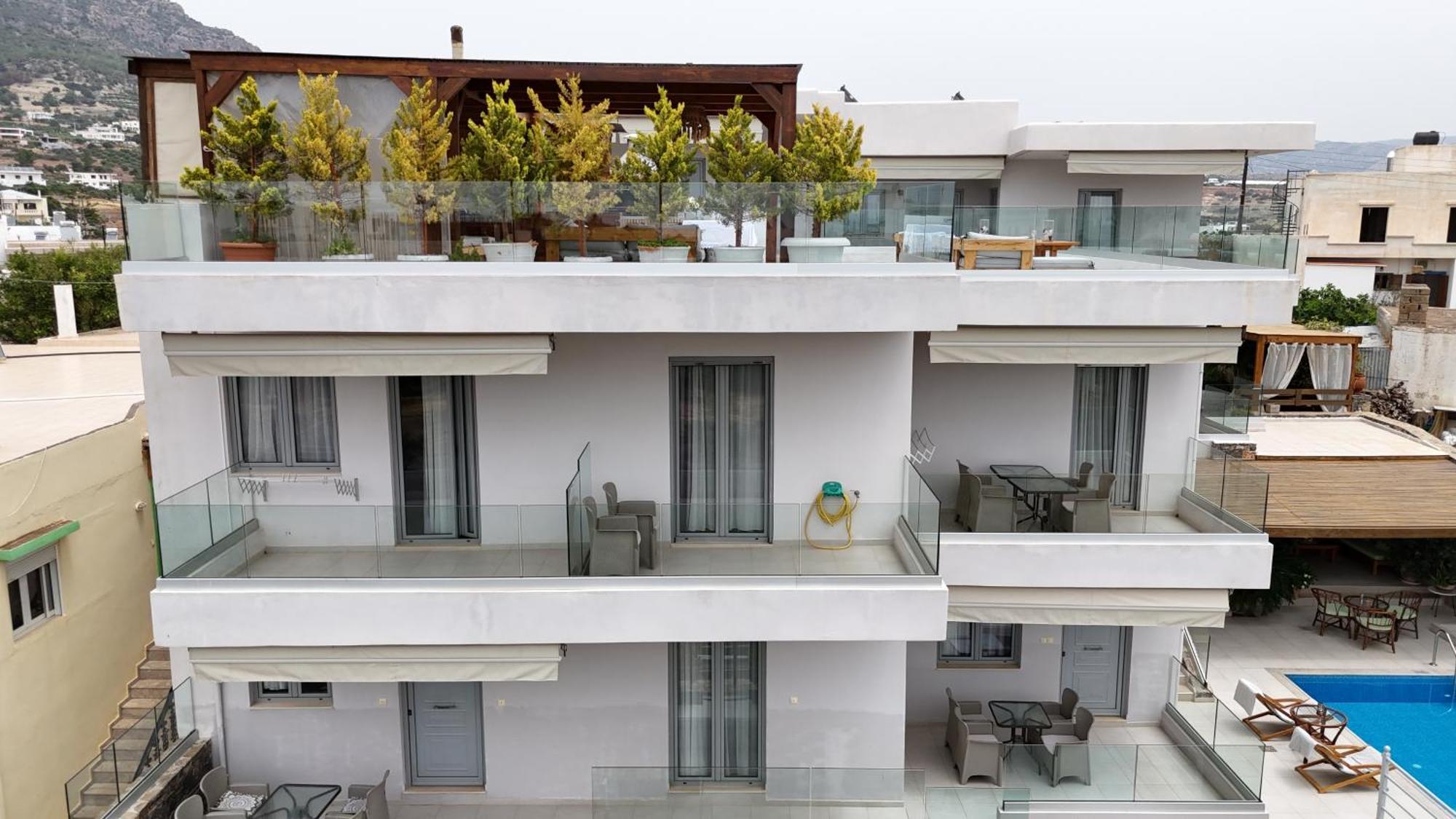 Asteri Apartments Und Studios Makrýgialos Exteriör bild