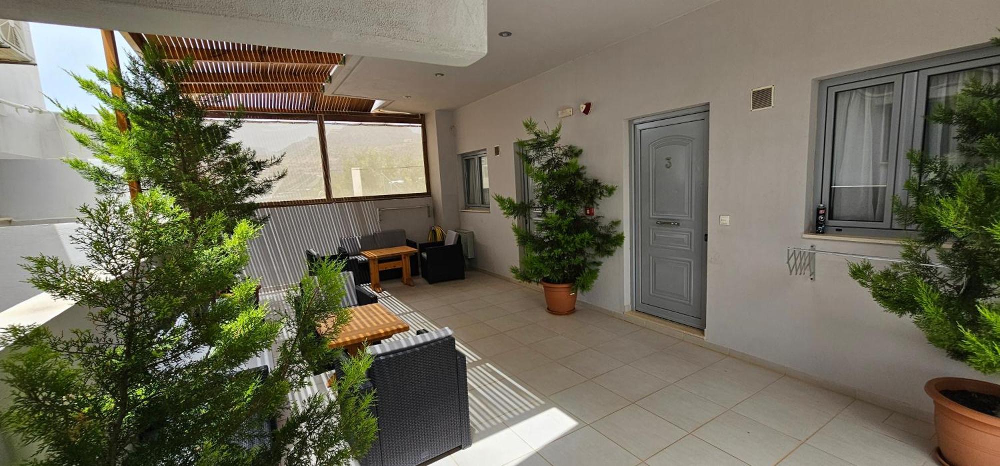 Asteri Apartments Und Studios Makrýgialos Exteriör bild