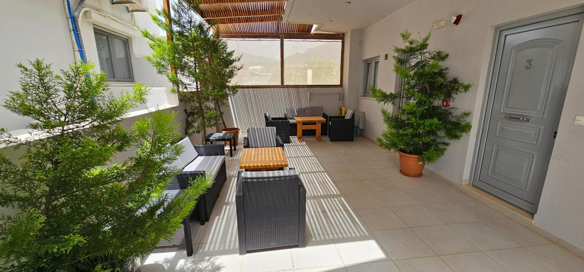 Asteri Apartments Und Studios Makrýgialos Exteriör bild