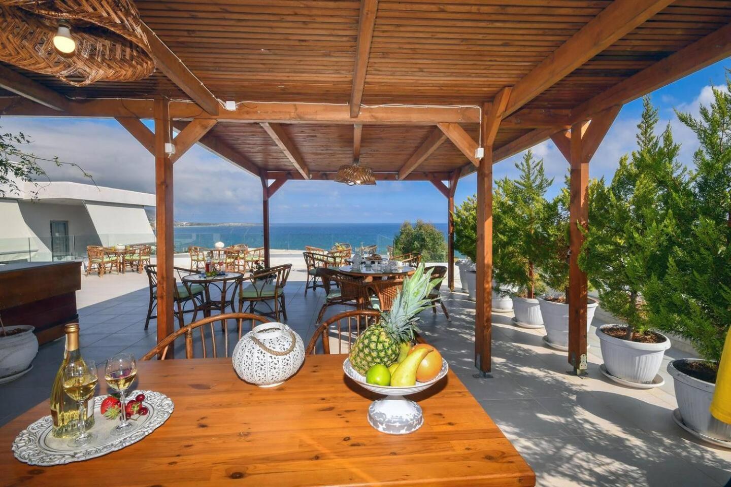 Asteri Apartments Und Studios Makrýgialos Exteriör bild