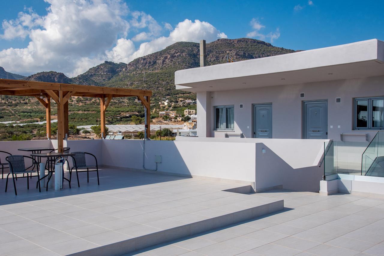 Asteri Apartments Und Studios Makrýgialos Exteriör bild