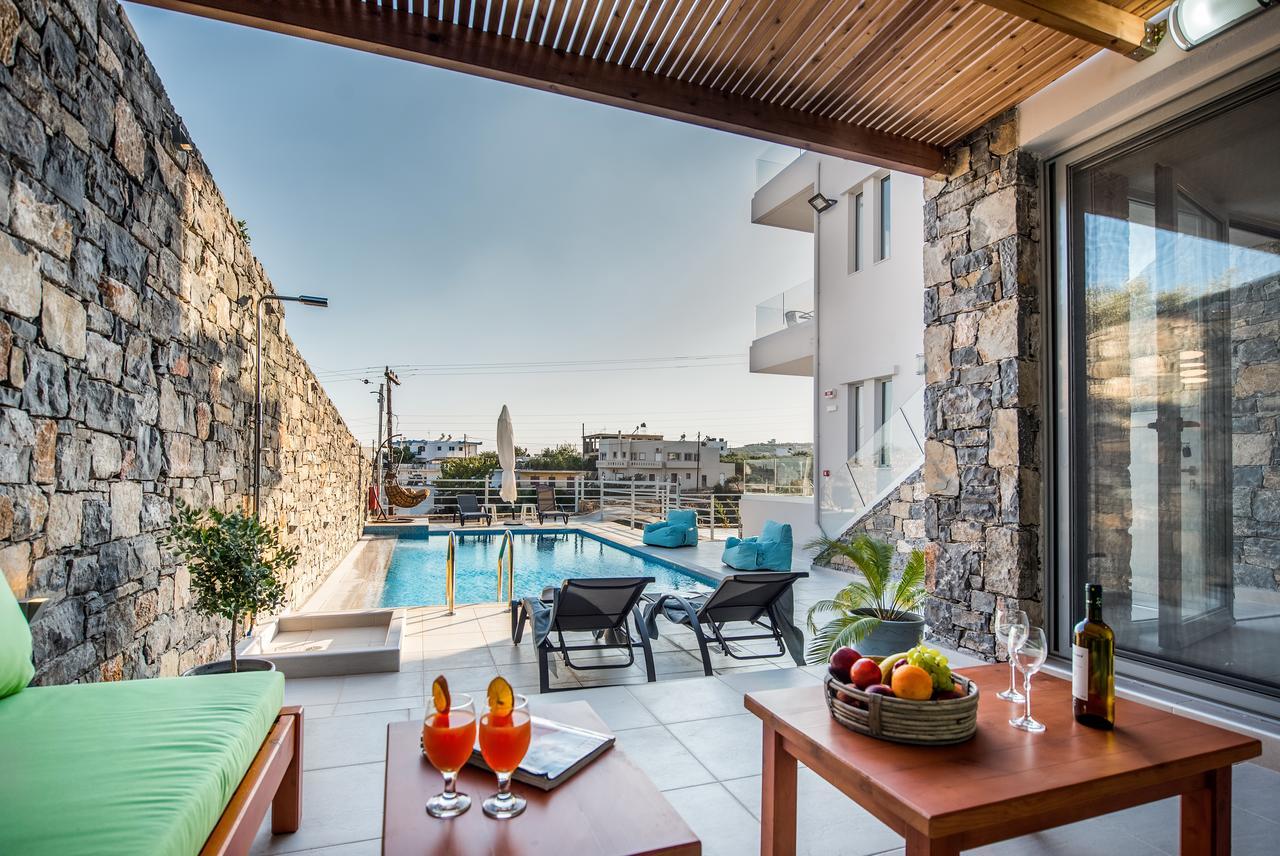 Asteri Apartments Und Studios Makrýgialos Exteriör bild